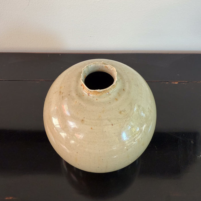 Round Stoneware Vase