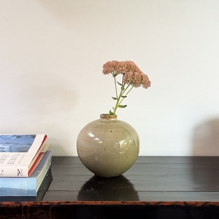 Round Stoneware Vase